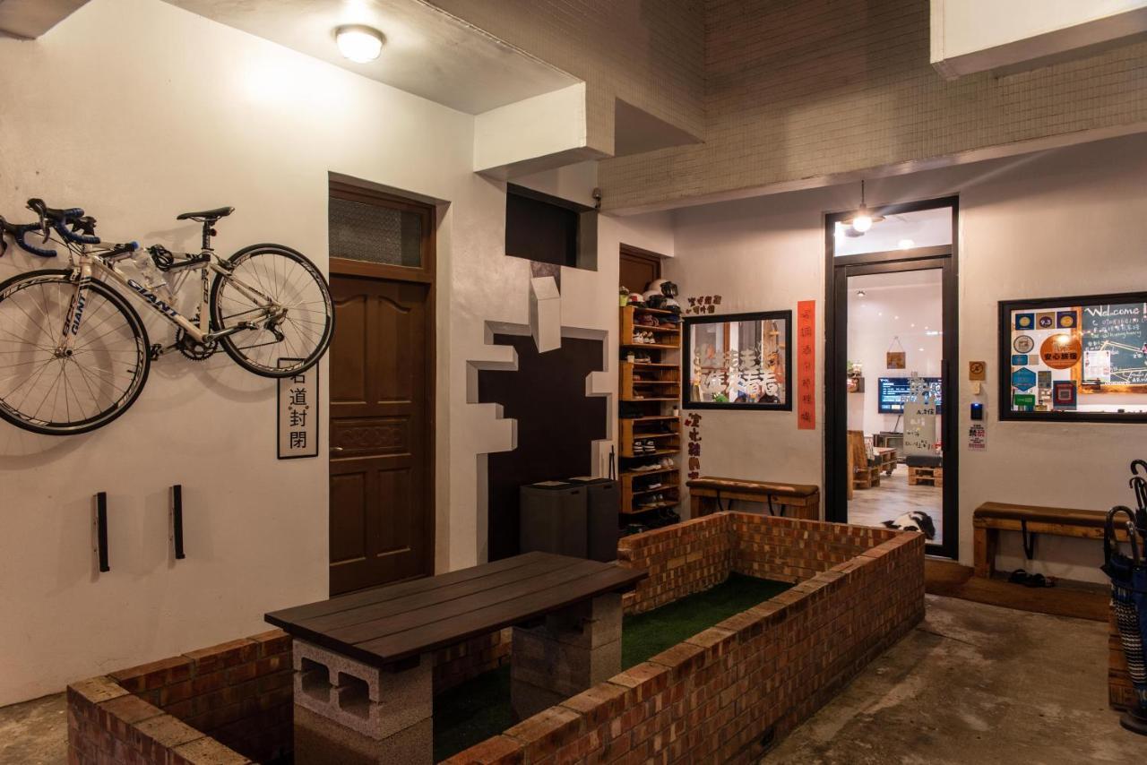 框框背包客棧 Kuang Kuang Hostel Longjing Ngoại thất bức ảnh